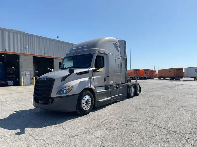 2023 Freightliner Cascadia