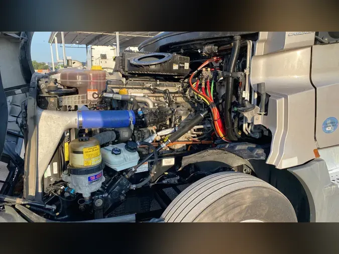 2023 Freightliner Cascadia 126728c8a8e30f3c0b5c8fa7a602fb53f48