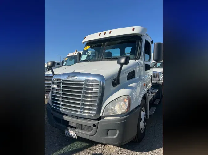 2017 FREIGHTLINER/MERCEDES CASCADIA 113728ead4738042b0eee87814a4b9fee15