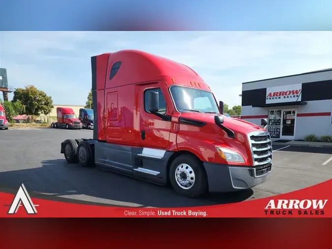 2022 FREIGHTLINER CA126