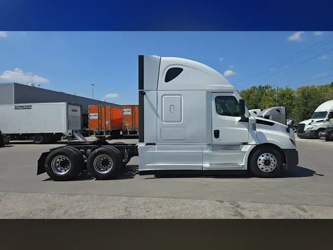 2020 Freightliner Cascadia