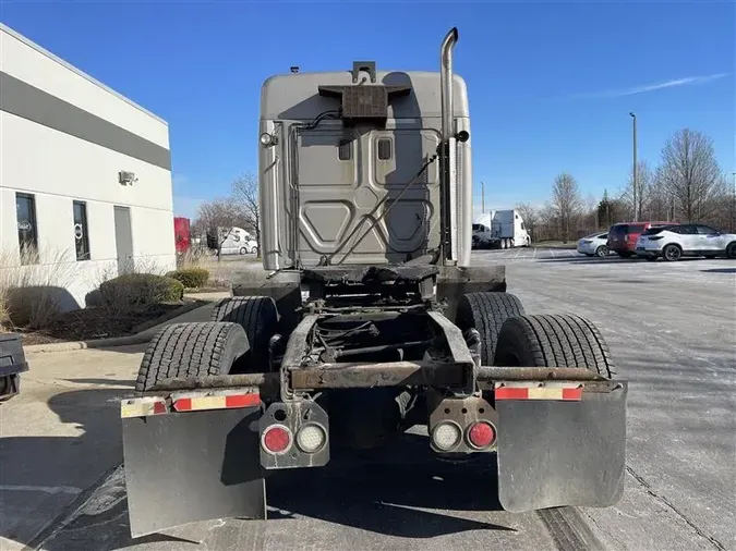 2015 FREIGHTLINER CASCADIA