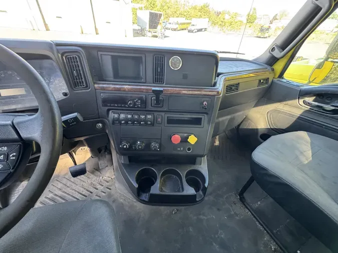 2020 International RH613