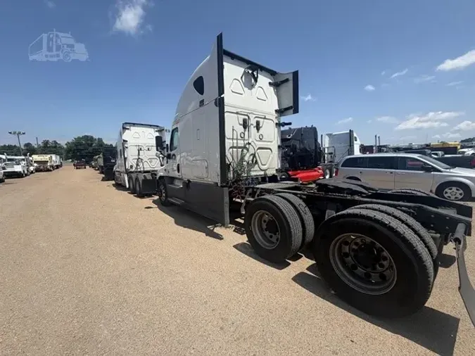 2017 FREIGHTLINER CASCADIA 125