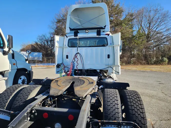 2017 FREIGHTLINER/MERCEDES M2-112