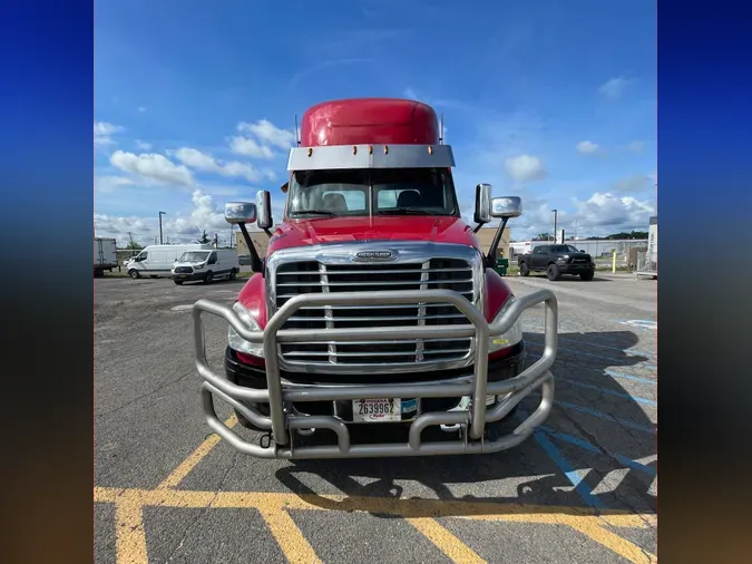 2017 FREIGHTLINER/MERCEDES CASCADIA 125