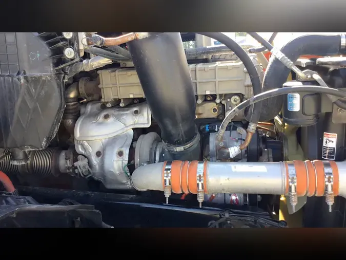 2020 Freightliner Cascadia 126