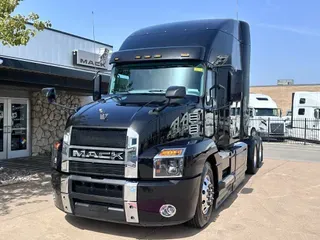 2025 MACK AN64T70