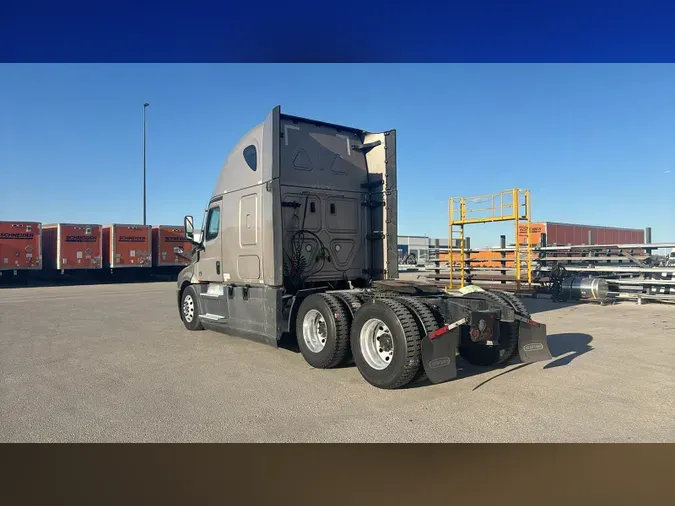 2021 Freightliner Cascadia