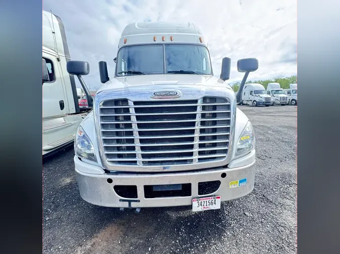 2020 FREIGHTLINER/MERCEDES CASCADIA 125