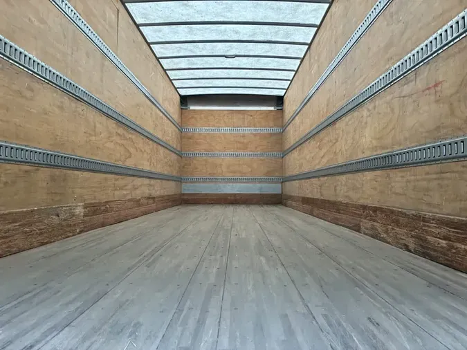 2020 FREIGHTLINER/MERCEDES M2 10672ae4ad8e2d6efb590c6980f71c62a3a