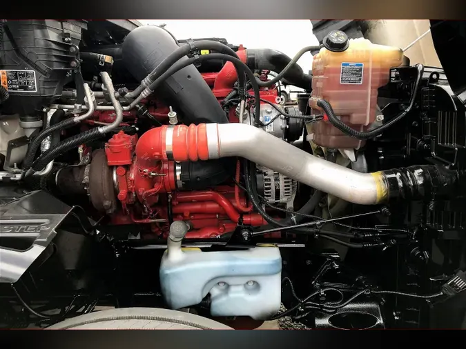 2022 INT LT625 6x4