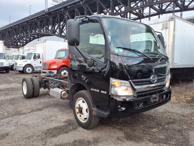 2019 HINO HINO 195