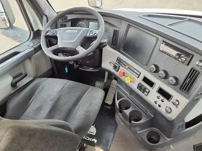 2020 FREIGHTLINER NEW CASCADIA PX12664