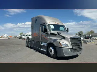 2023 Freightliner Cascadia 126
