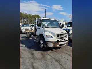 2015 FREIGHTLINER/MERCEDES M2 106