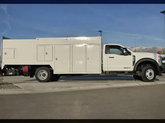 2024 Ford Super Duty F-550 DRW