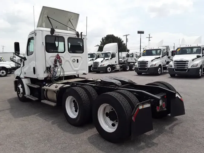 2019 FREIGHTLINER NEW CASCADIA PX12664