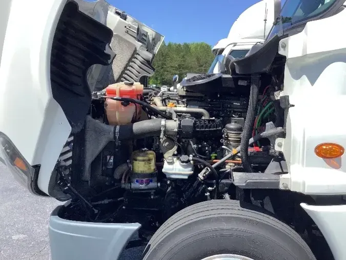 2018 Freightliner X12564ST