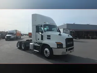 2018 Mack Anthem