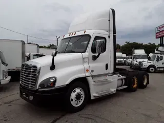 2017 FREIGHTLINER/MERCEDES CASCADIA 125