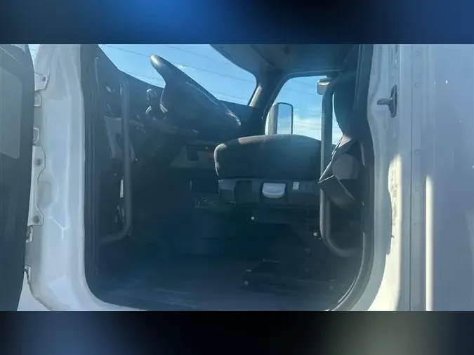 2020 FREIGHTLINER CA126