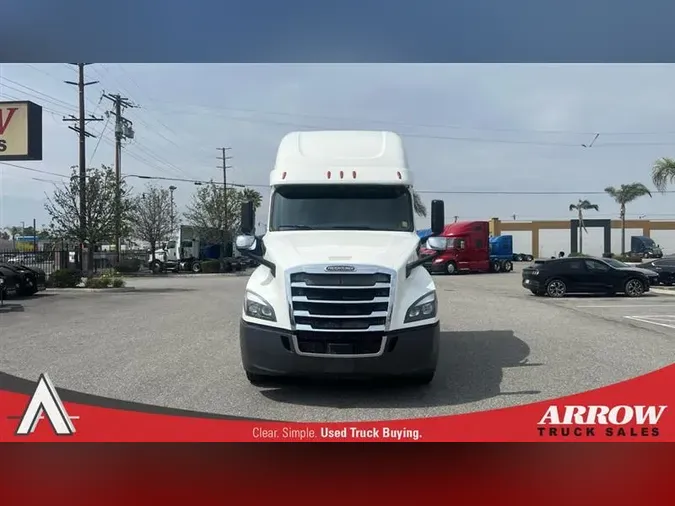 2020 FREIGHTLINER CA126