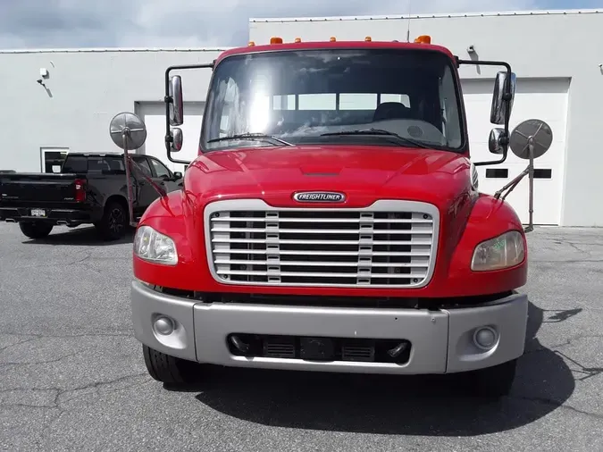 2020 FREIGHTLINER/MERCEDES M2 106