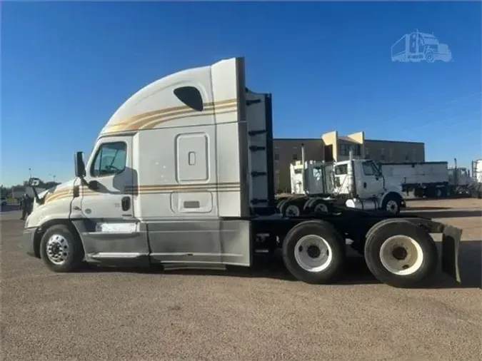 2018 FREIGHTLINER CASCADIA 125