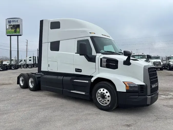 2026 MACK PIONEER72c8be9572cfa154f40270eac89a25e1