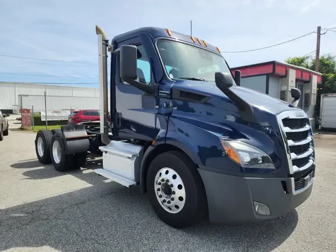 2021 FREIGHTLINER CASCADIA PX11664ST