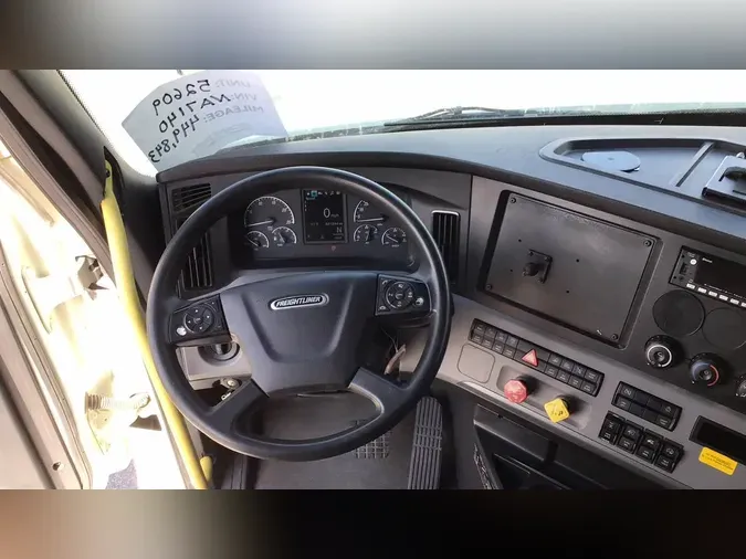 2022 Freightliner Cascadia 126
