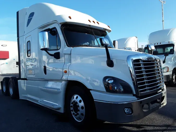 2018 FREIGHTLINER/MERCEDES CASCADIA 125