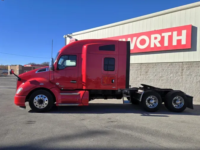 2022 Kenworth T68072cec858c747c7ce0519bd1152e70ba1