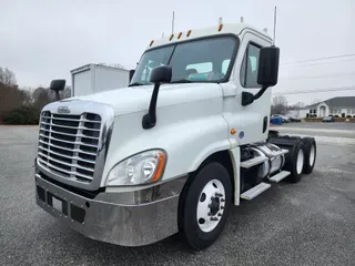 2018 FREIGHTLINER/MERCEDES CASCADIA 125