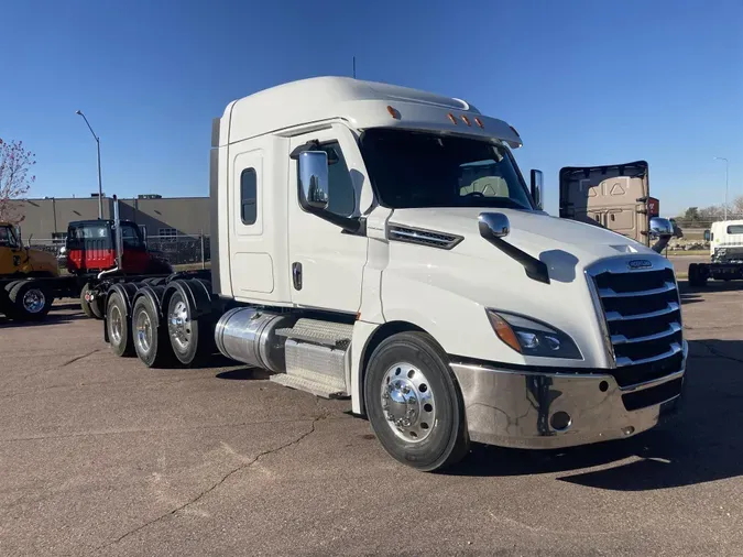 2025 Freightliner Cascadia72d3f47b4cd983d73581b48b1437152d