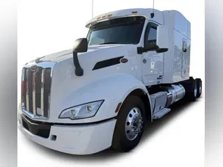 2022 Peterbilt 579