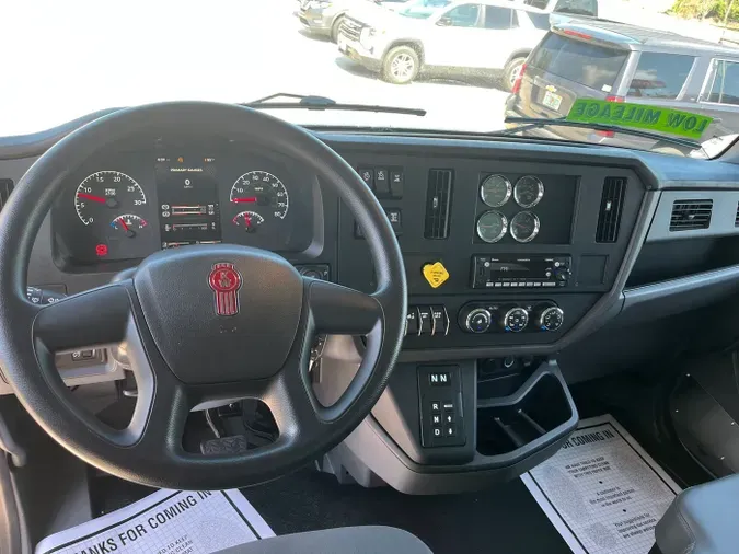 2024 Kenworth T280