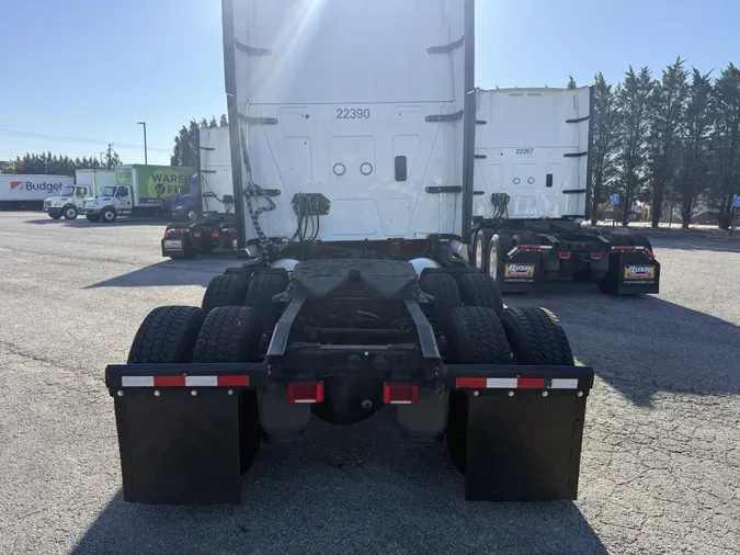 2022 International LT625