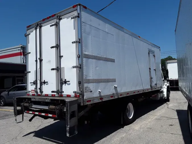 2017 FREIGHTLINER/MERCEDES M2 106