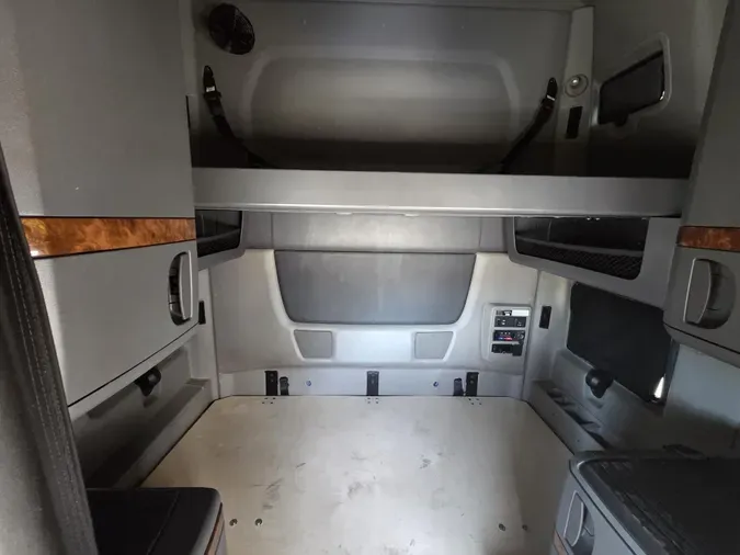 2022 International LT62572dd625b63c7c69a0986054ebe6f9c4e