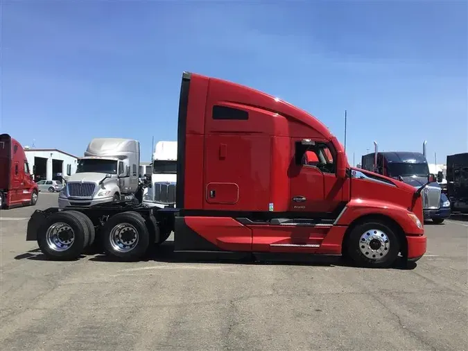2023 KENWORTH T680
