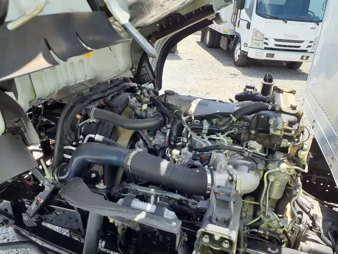 2019 ISUZU NPR HD