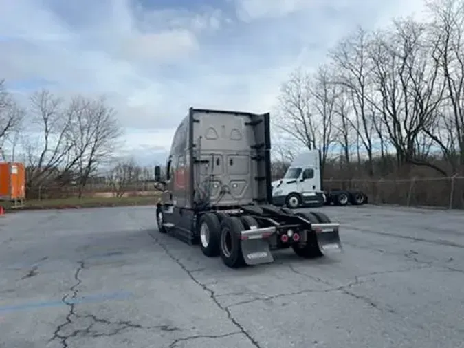 2023 Freightliner Cascadia