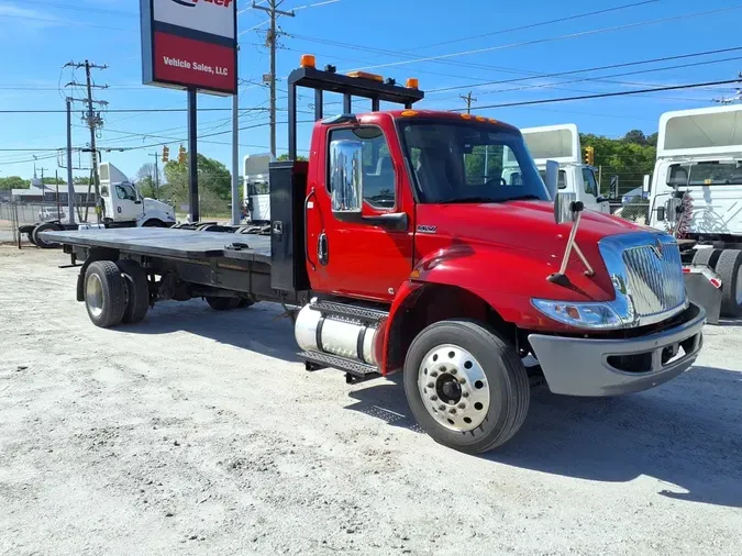 2020 NAVISTAR INTERNATIONAL MV607 (4X2)