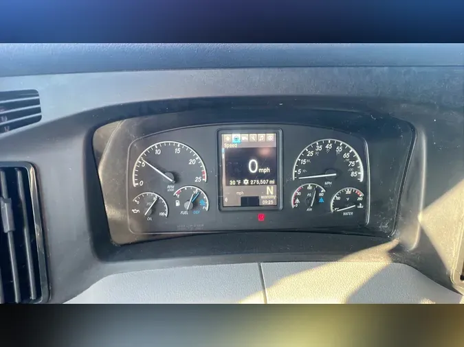 2021 Freightliner Cascadia 126