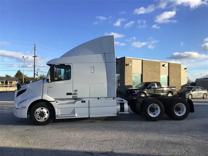 2019 VOLVO VNL640