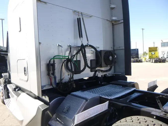 2023 Kenworth T680