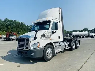 2014 FREIGHTLINER CASCADIA 113