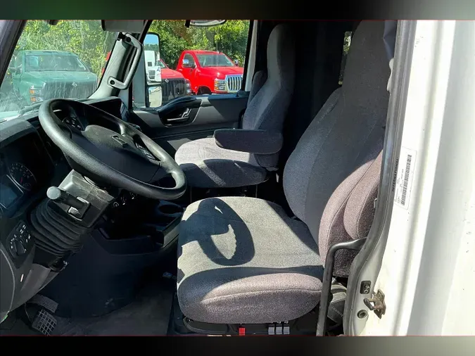 2022 INT LT625 6x4